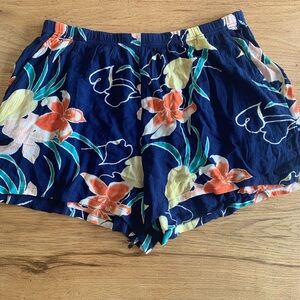 Volcom Tropical Floral  Rayon Shorts Women’s L Elastic Waist Preloved